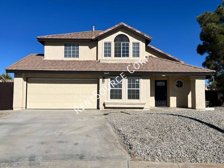 House for rent at 3559 E Ave #R14, Palmdale, CA 93550