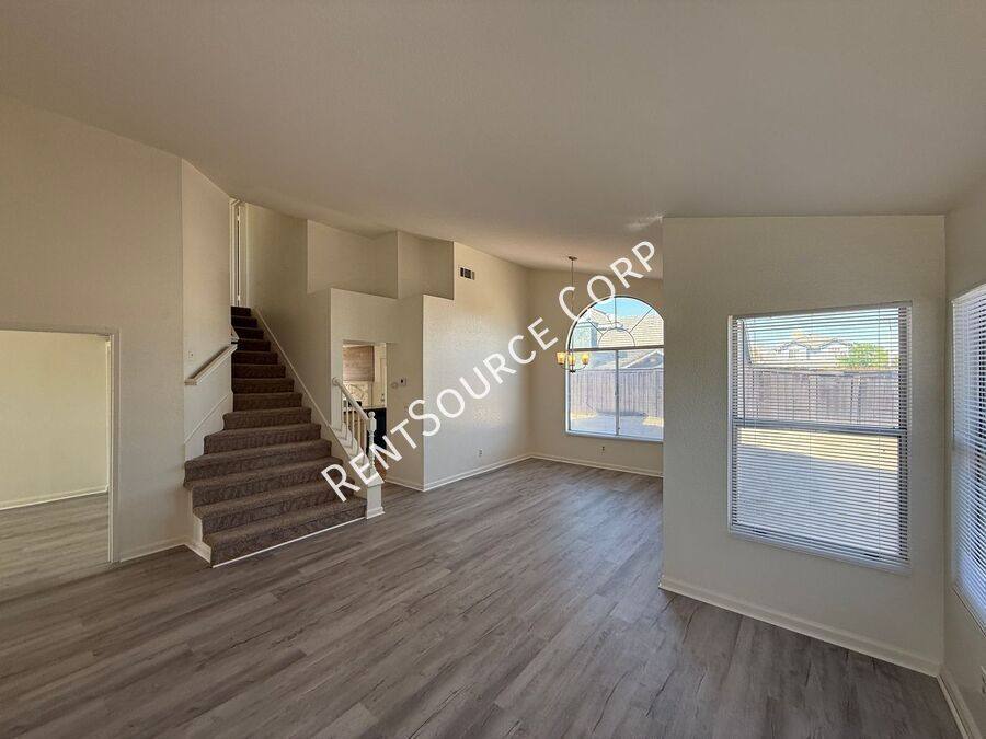 House for rent at 3559 E Ave #R14, Palmdale, CA 93550