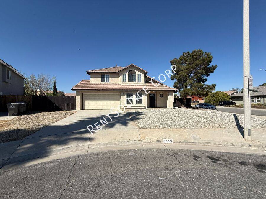House for rent at 3559 E Ave #R14, Palmdale, CA 93550