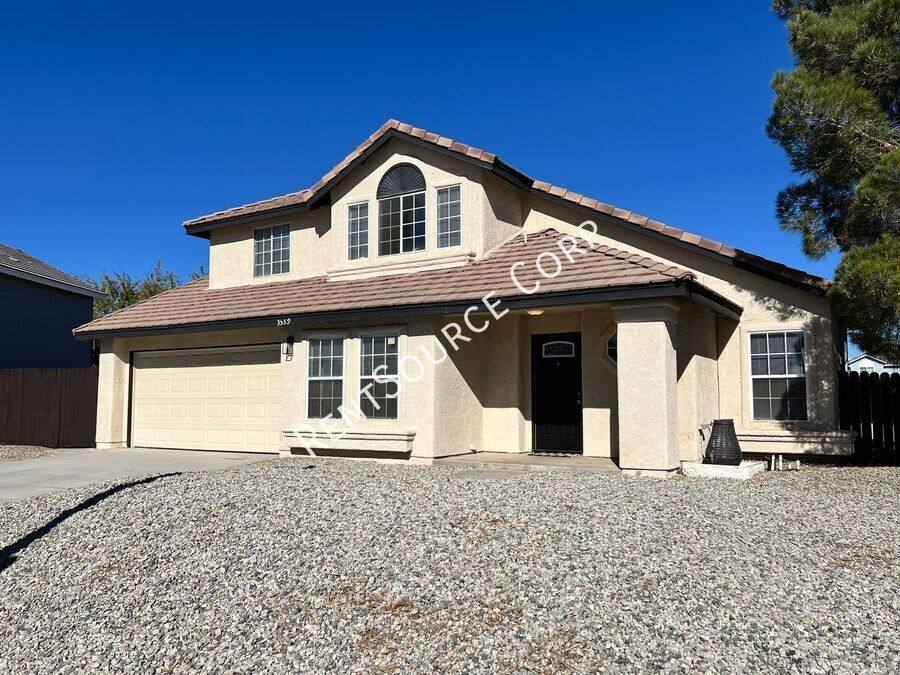House for rent at 3559 E Ave #R14, Palmdale, CA 93550