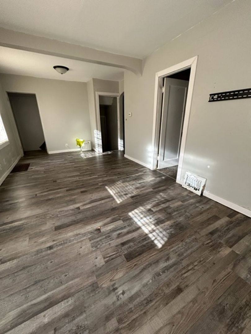 House for rent at 919 S Sherman Ave, Sioux Falls, SD 57104