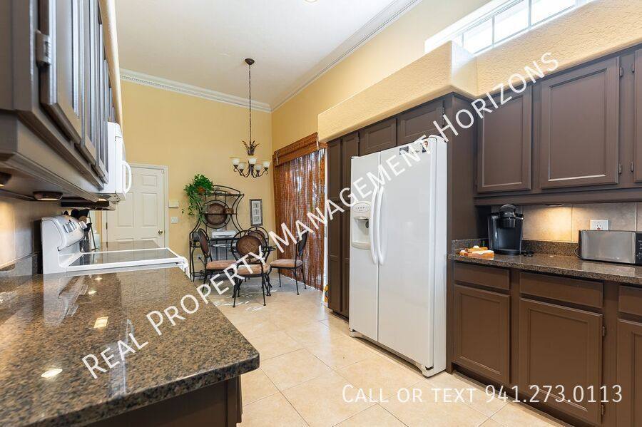 House for rent at 6815 Pleasant Hill Rd, Bradenton, FL 34203