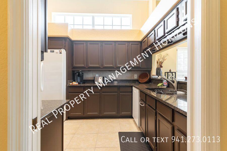 House for rent at 6815 Pleasant Hill Rd, Bradenton, FL 34203