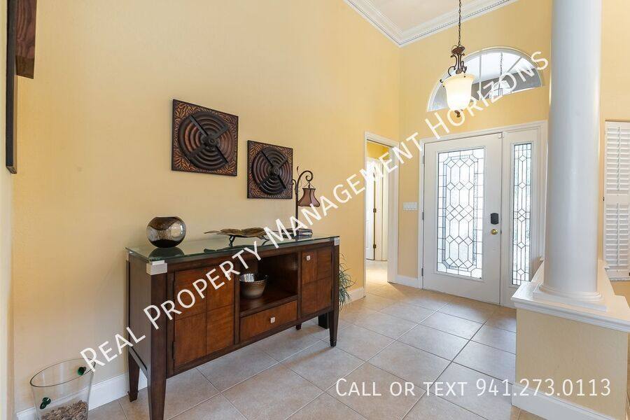 House for rent at 6815 Pleasant Hill Rd, Bradenton, FL 34203