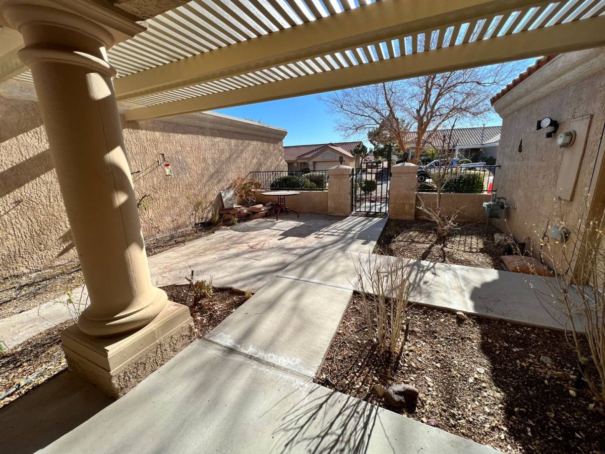 House for rent at 9436 Quail Ridge Dr, Las Vegas, NV 89134