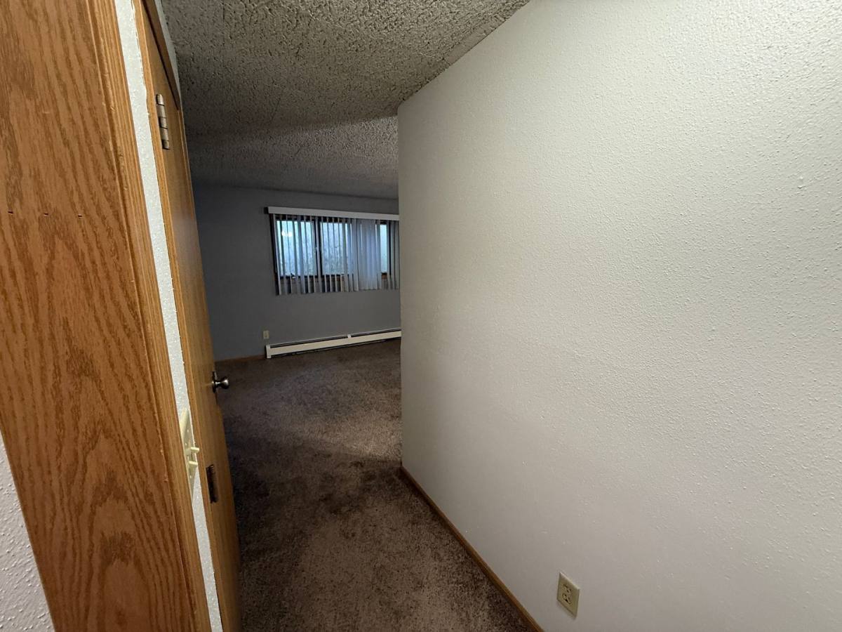 Apartment for rent at 1305 11th St N, Wahpeton, ND 58075