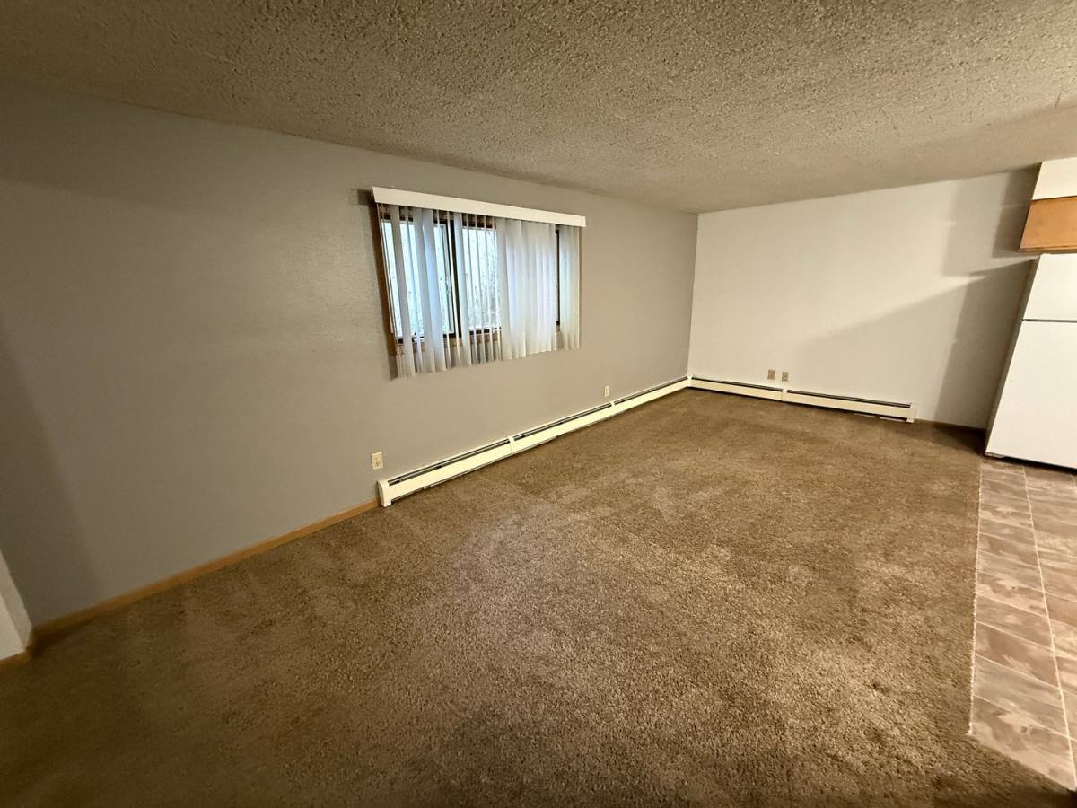 Apartment for rent at 1305 11th St N, Wahpeton, ND 58075