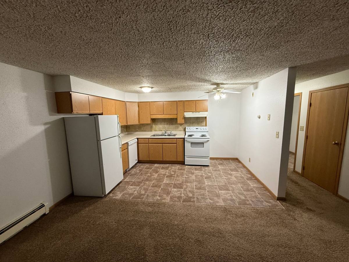 Apartment for rent at 1305 11th St N, Wahpeton, ND 58075