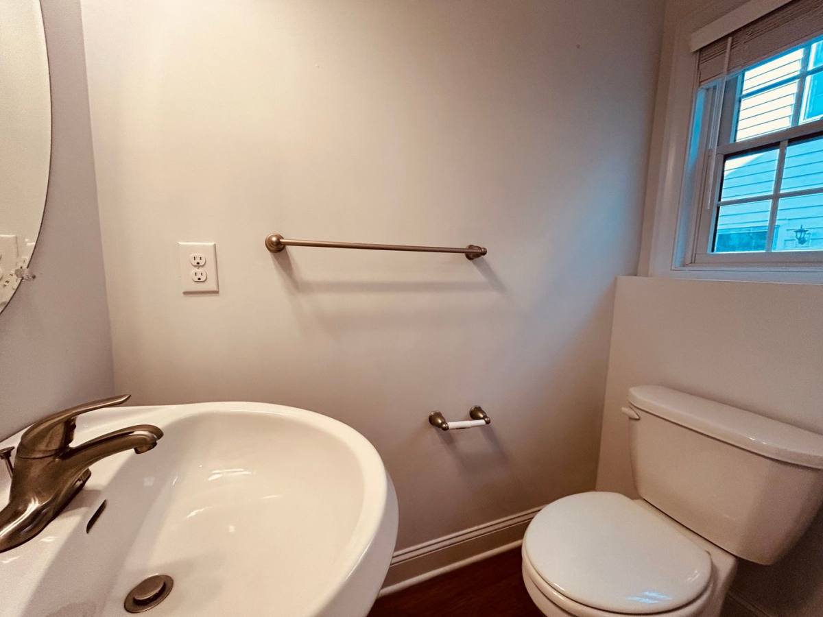 Townhouse for rent at 1007 N 3rd St, Philadelphia, PA 19123