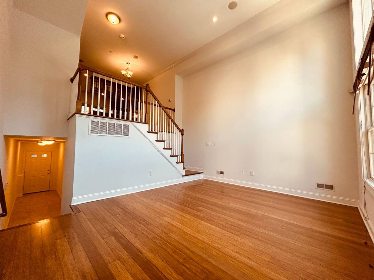 Townhouse for rent at 1007 N 3rd St, Philadelphia, PA 19123