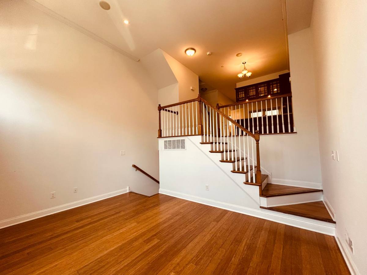 Townhouse for rent at 1007 N 3rd St, Philadelphia, PA 19123
