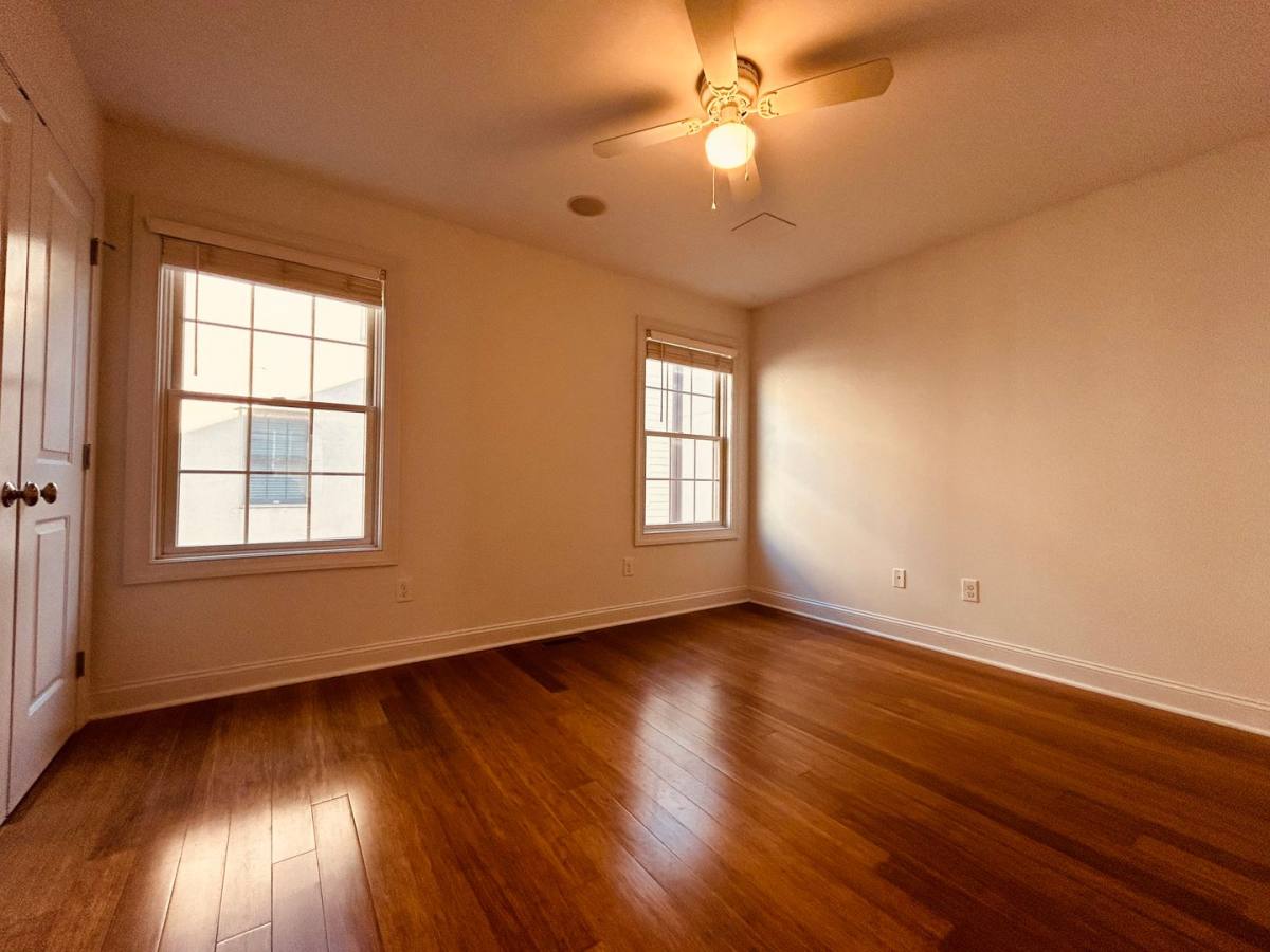 Townhouse for rent at 1007 N 3rd St, Philadelphia, PA 19123