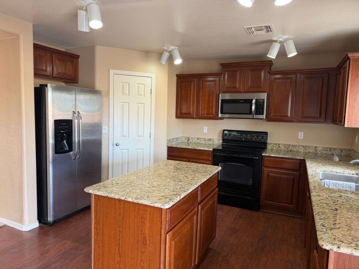 House for rent at 28241 N Quartz Way, San Tan Valley, AZ 85143