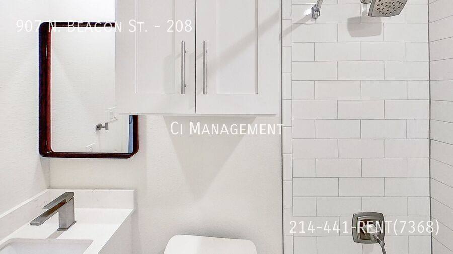 Apartment for rent at 907 N Beacon St #208, Dallas, TX 75214