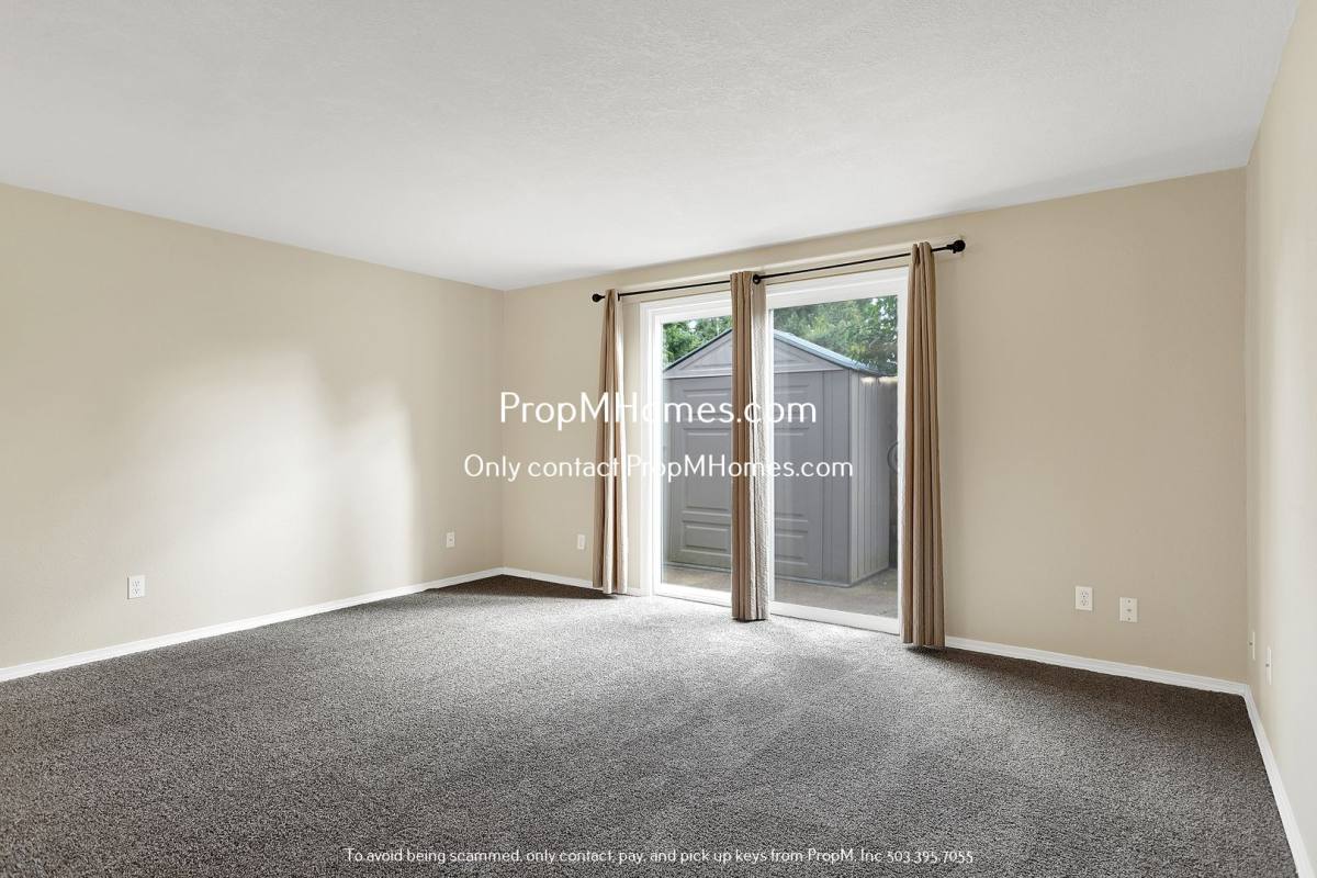 Apartment for rent at 4417 Cornwall St, West Linn, OR 97068