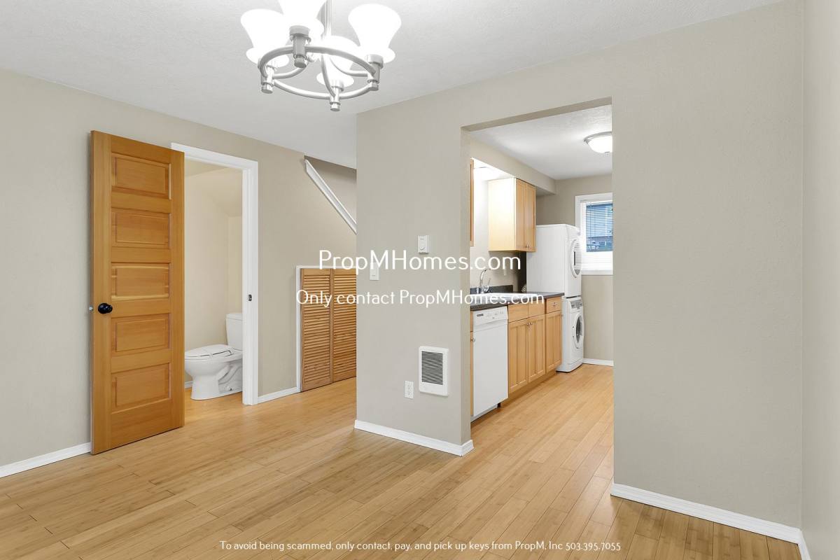 Apartment for rent at 4417 Cornwall St, West Linn, OR 97068