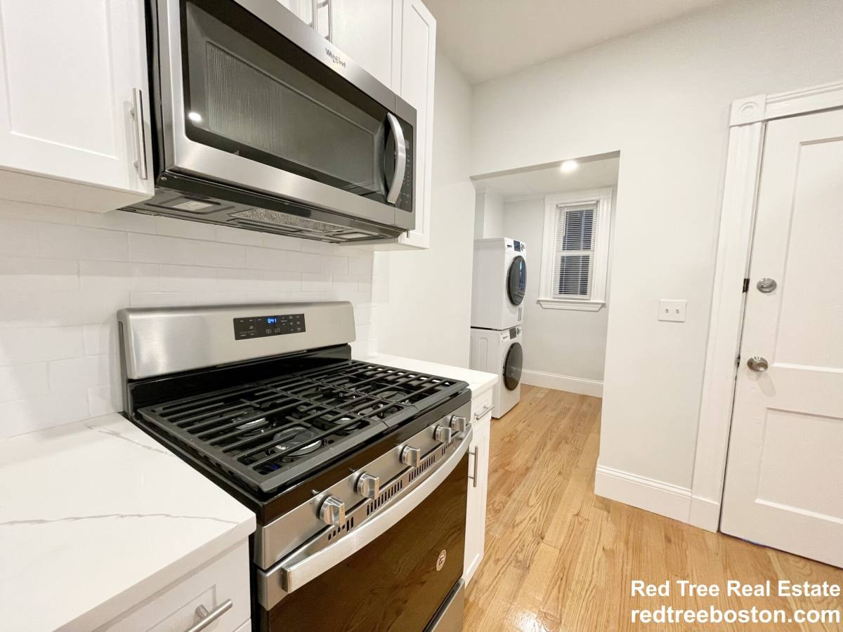 Apartment for rent at 68 Bakersfield St #1, Dorchester, MA 02125