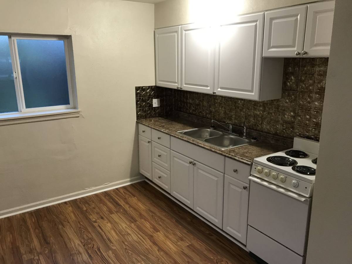 Apartment for rent at 731 Gerth Ave NW, Salem, OR 97304