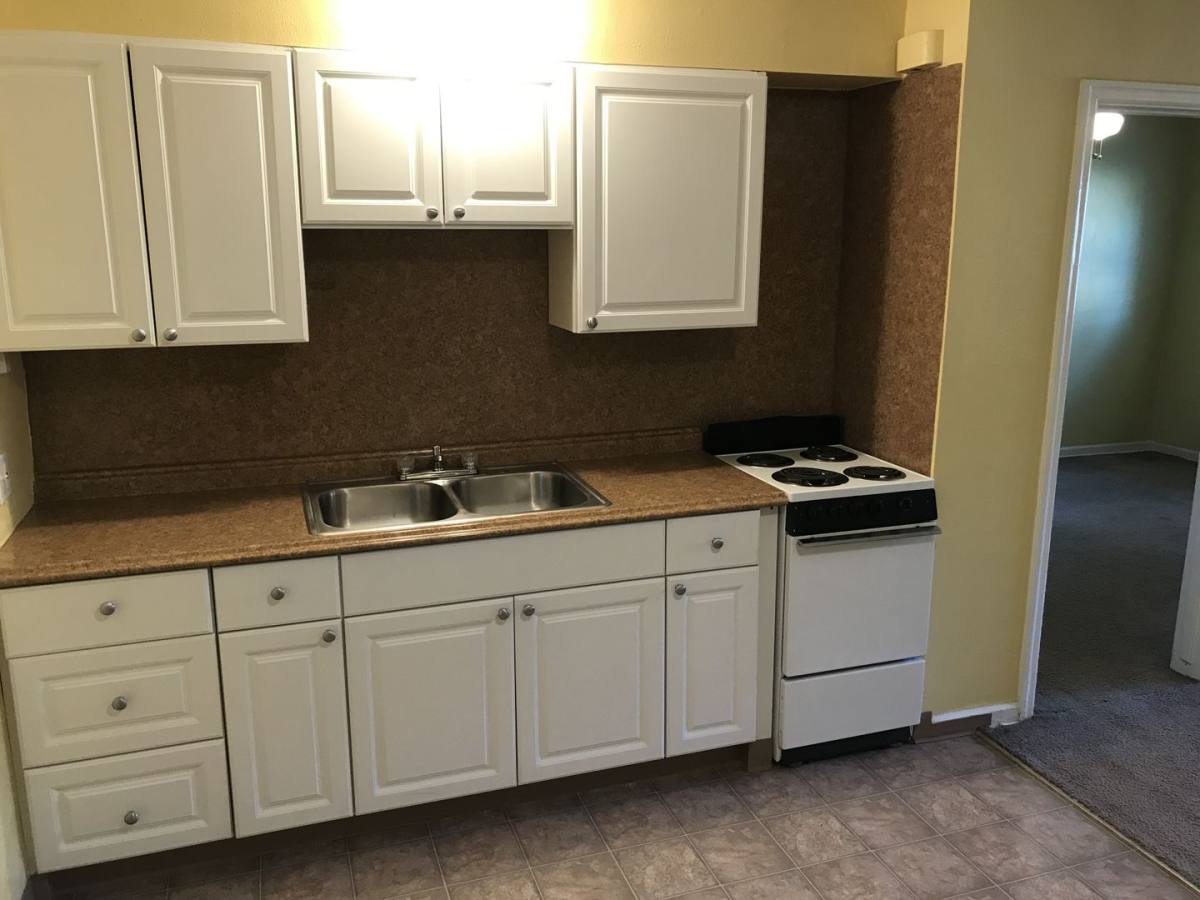 Apartment for rent at 731 Gerth Ave NW, Salem, OR 97304