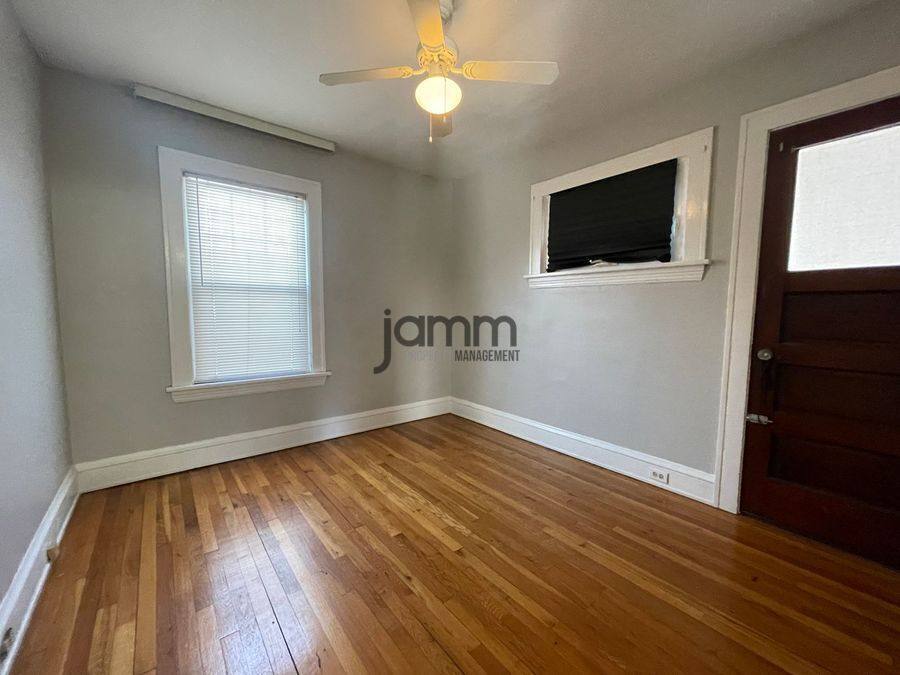 Apartment for rent at 1143 Cranford Ave, Lakewood, OH 44107
