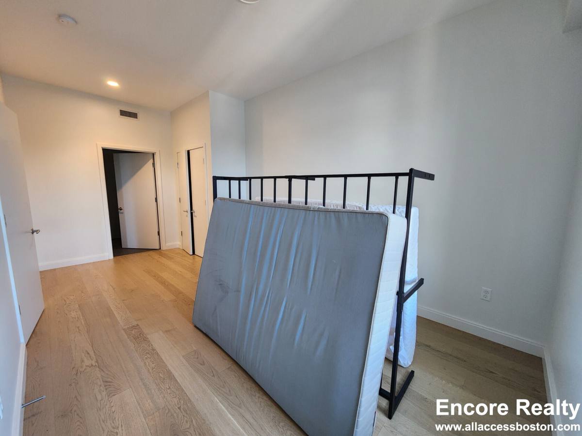 Apartment for rent at 55 Brighton Ave #503, Allston, MA 02134