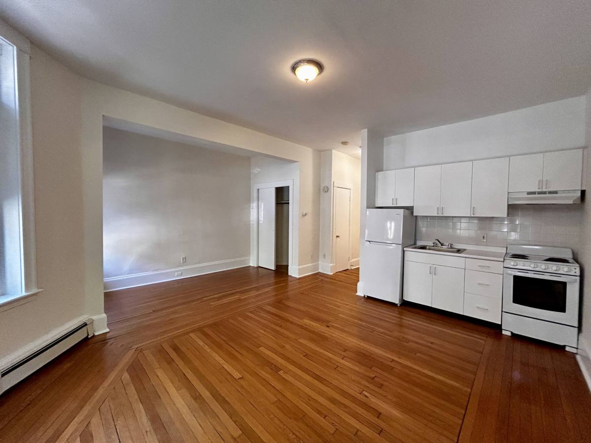 Apartment for rent at 17 Fairbanks St #12A, Brookline, MA 02446
