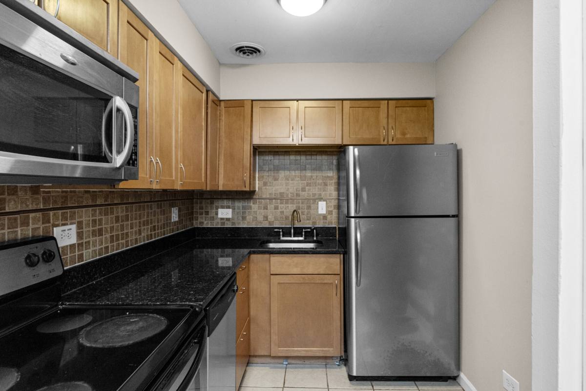 Apartment for rent at 3825 N Pine Grove Ave #201, Chicago, IL 60613