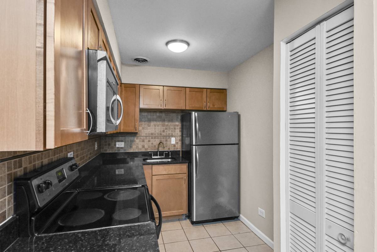 Apartment for rent at 3825 N Pine Grove Ave #201, Chicago, IL 60613
