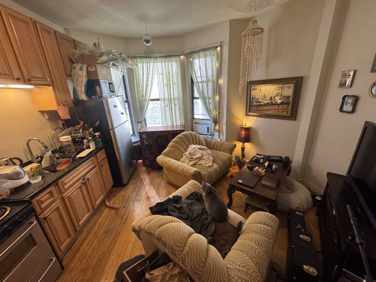 Apartment for rent at 384 Commonwealth Ave #22, Boston, MA 02115