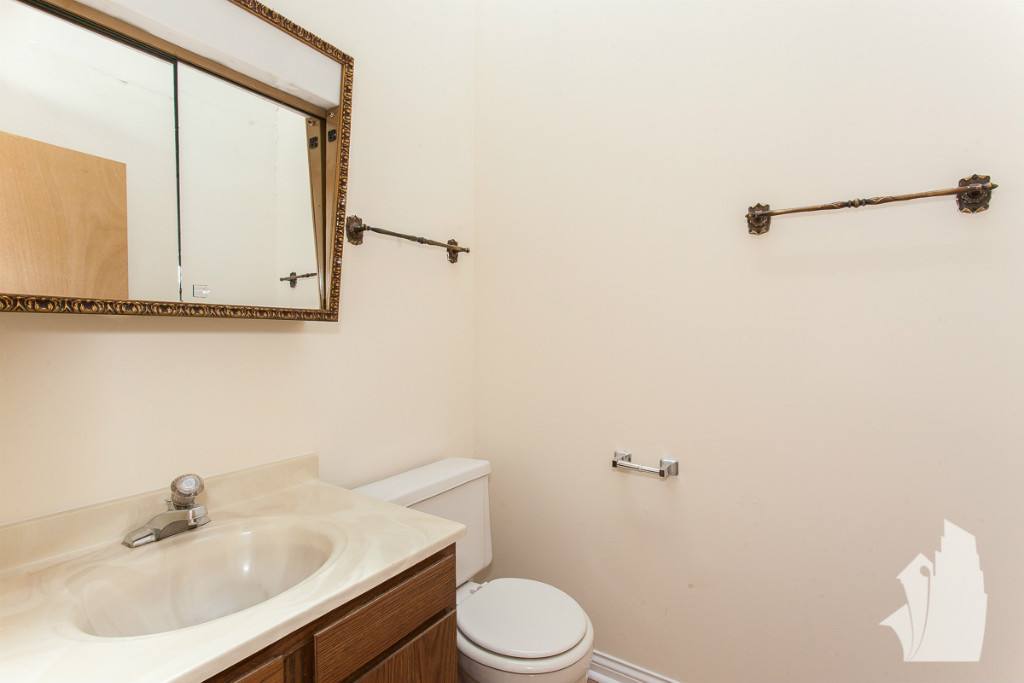 Apartment for rent at 2525 N Lincoln Ave #D2, Chicago, IL 60614