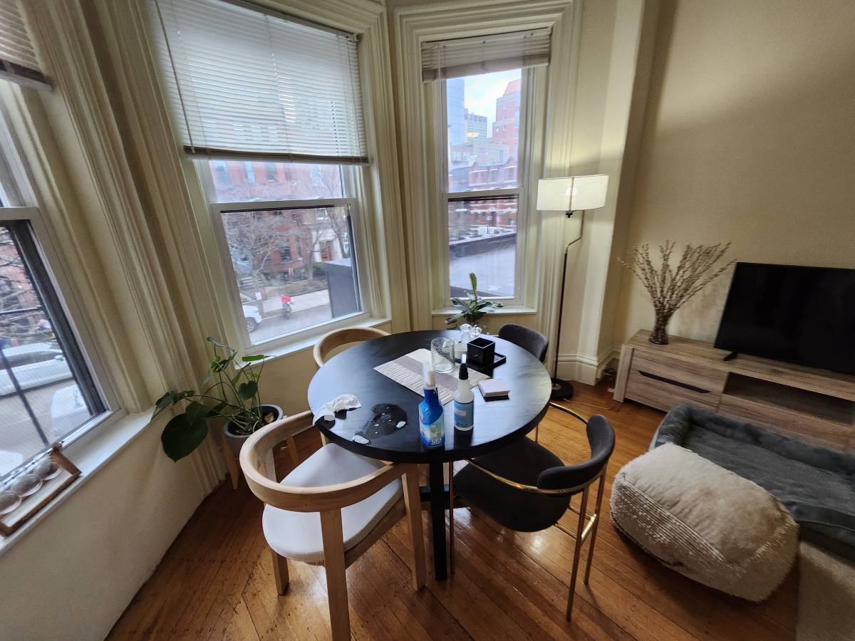 Apartment for rent at 227 Newbury St #2F, Boston, MA 02116