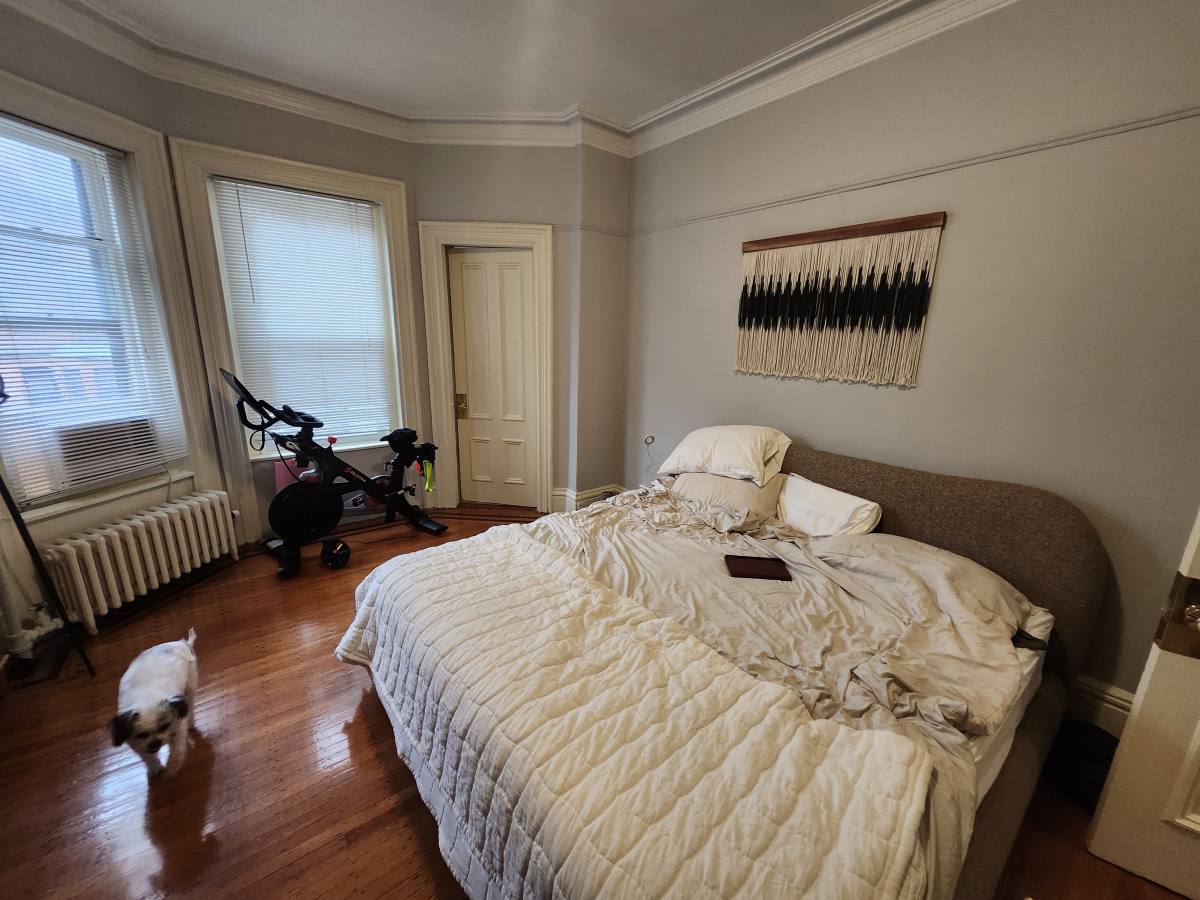 Apartment for rent at 227 Newbury St #2F, Boston, MA 02116