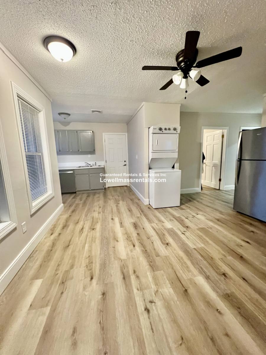 House for rent at 42-44 Gershom Ave #3, Lowell, MA 01854
