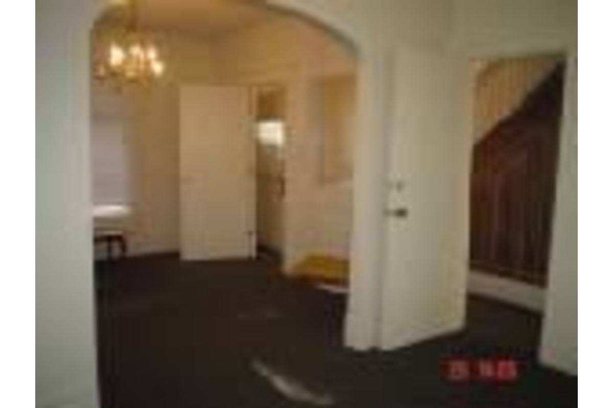 House for rent at 221 N Ashley, Ann Arbor, MI 48105