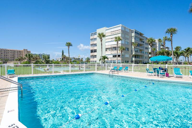 Condo for rent at 2020 N Atlantic Ave #409S, Altamonte Springs, FL 32701