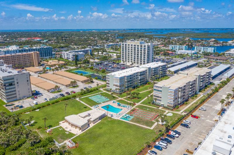 Condo for rent at 2020 N Atlantic Ave #409S, Altamonte Springs, FL 32701