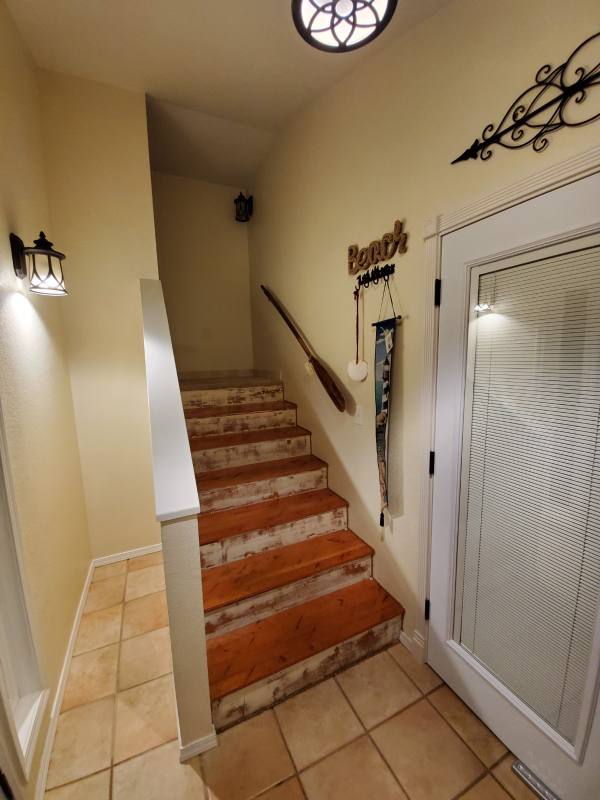 Apartment for rent at 1842 5th St, Astoria, OR 97103
