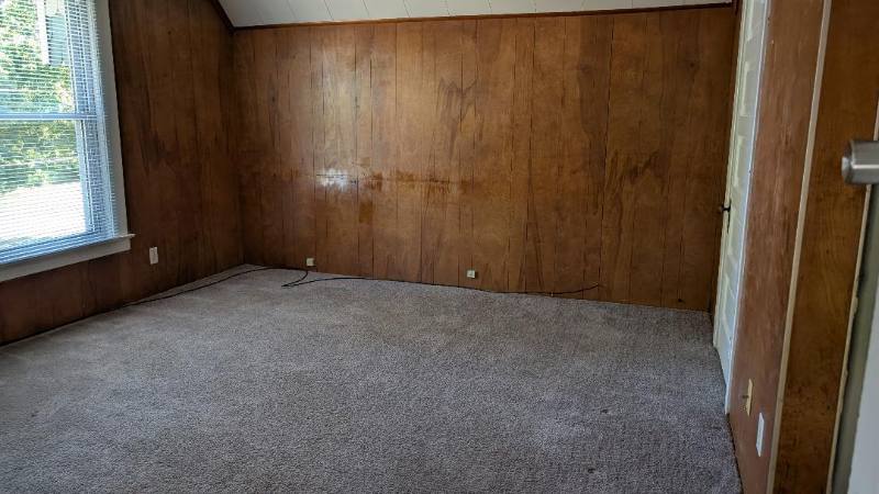 Apartment for rent at 1021 Ames #2, Saginaw, MI 48602