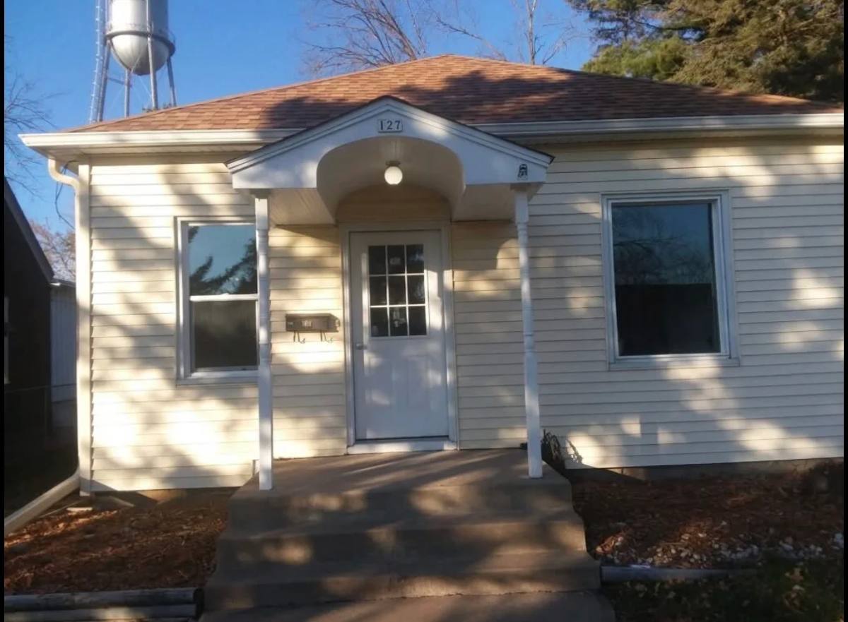 House for rent at 127 Maple St E, Amery, WI 54001