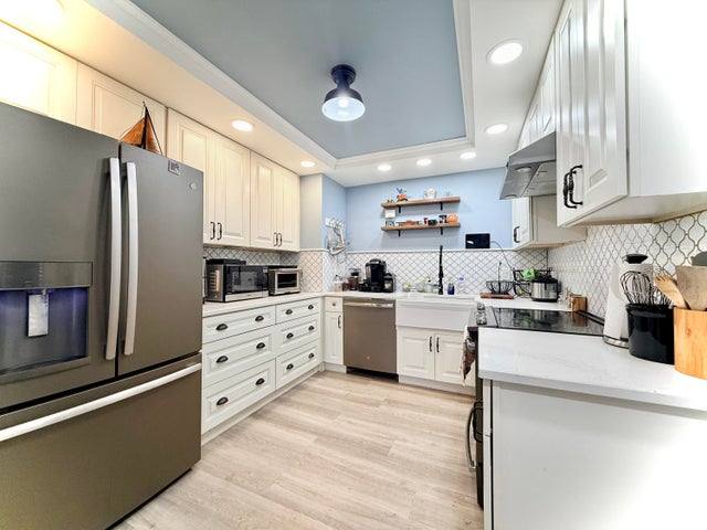 Townhouse for rent at 11584 Winchester Dr, Palm Beach Gardens, FL 33410