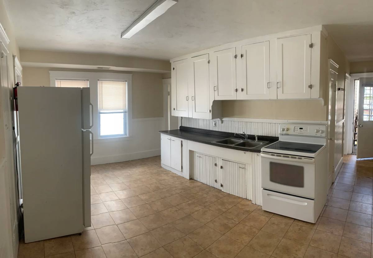 Apartment for rent at 2 N Main St #2L, Webster, MA 01570