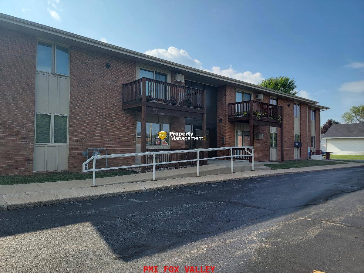 Apartment for rent at 104 Sycamore Dr #3, Black Creek, WI 54106