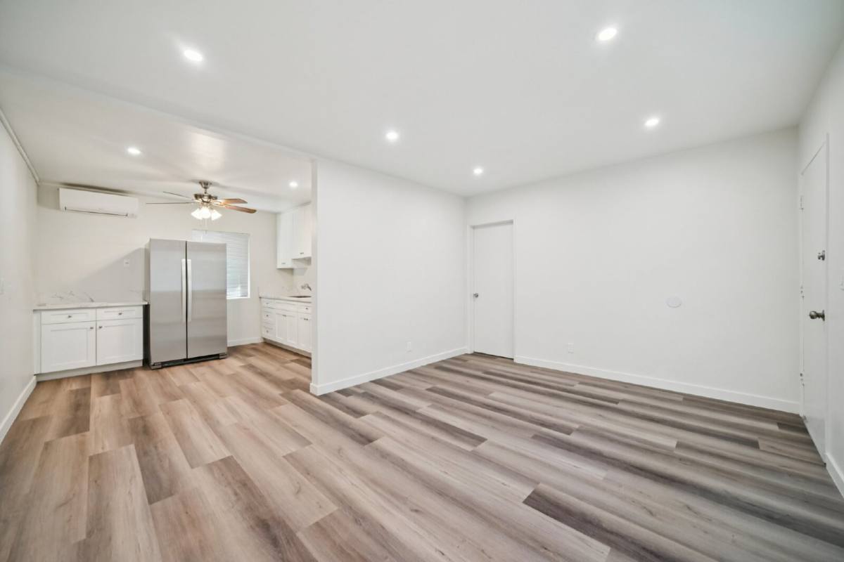 Apartment for rent at 7745 Laurel Canyon Blvd #1, North Hollywood, CA 91605