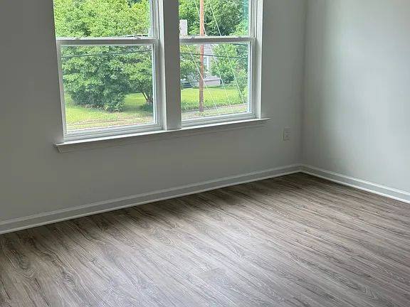 Townhouse for rent at 705 W Parker Rd #B, Greenville, SC 29611