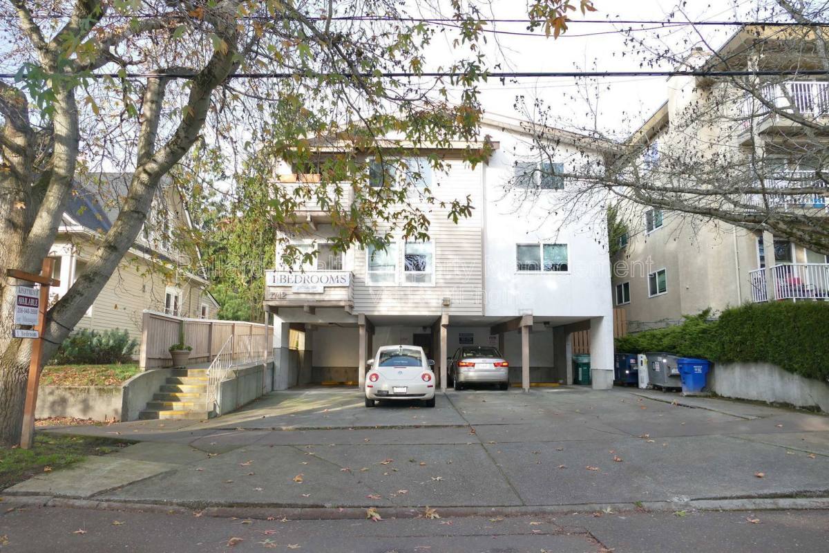 Apartment for rent at 1742 NW 58th St #100, Seattle, WA 98107