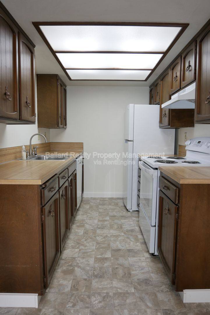 Apartment for rent at 1742 NW 58th St #100, Seattle, WA 98107