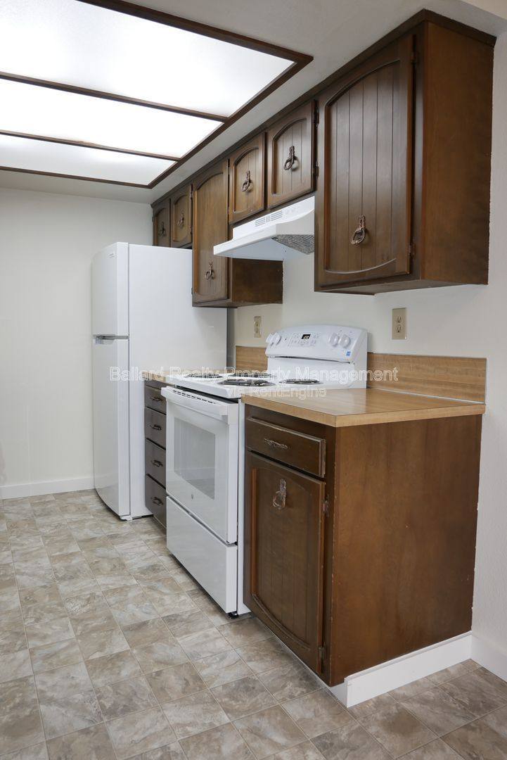 Apartment for rent at 1742 NW 58th St #100, Seattle, WA 98107
