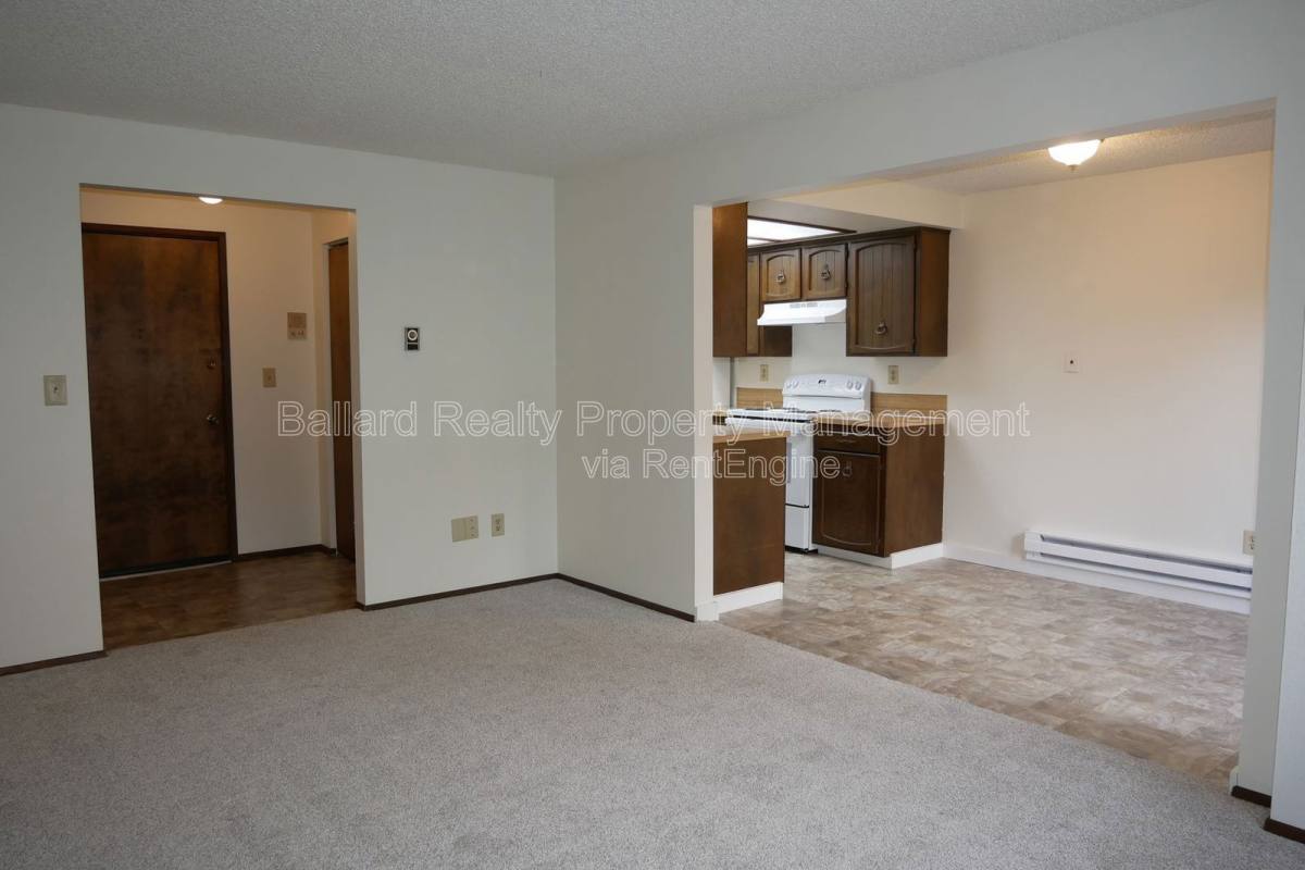 Apartment for rent at 1742 NW 58th St #100, Seattle, WA 98107