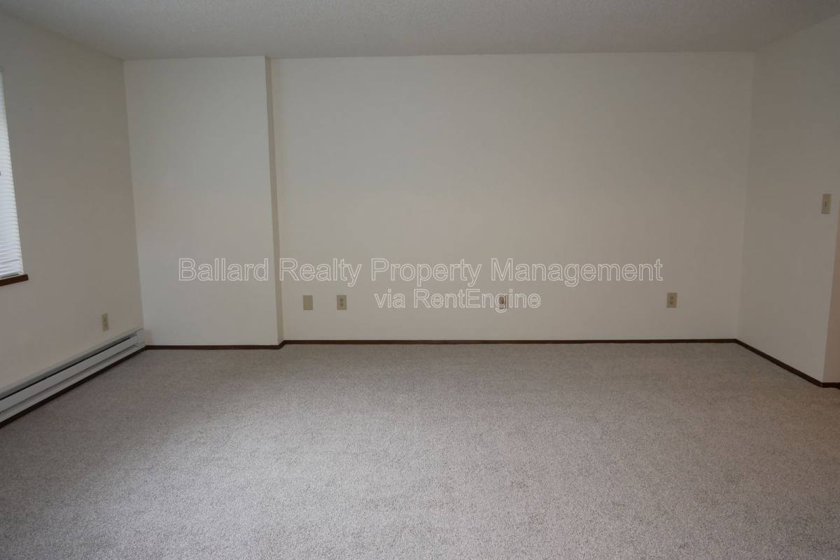 Apartment for rent at 1742 NW 58th St #100, Seattle, WA 98107