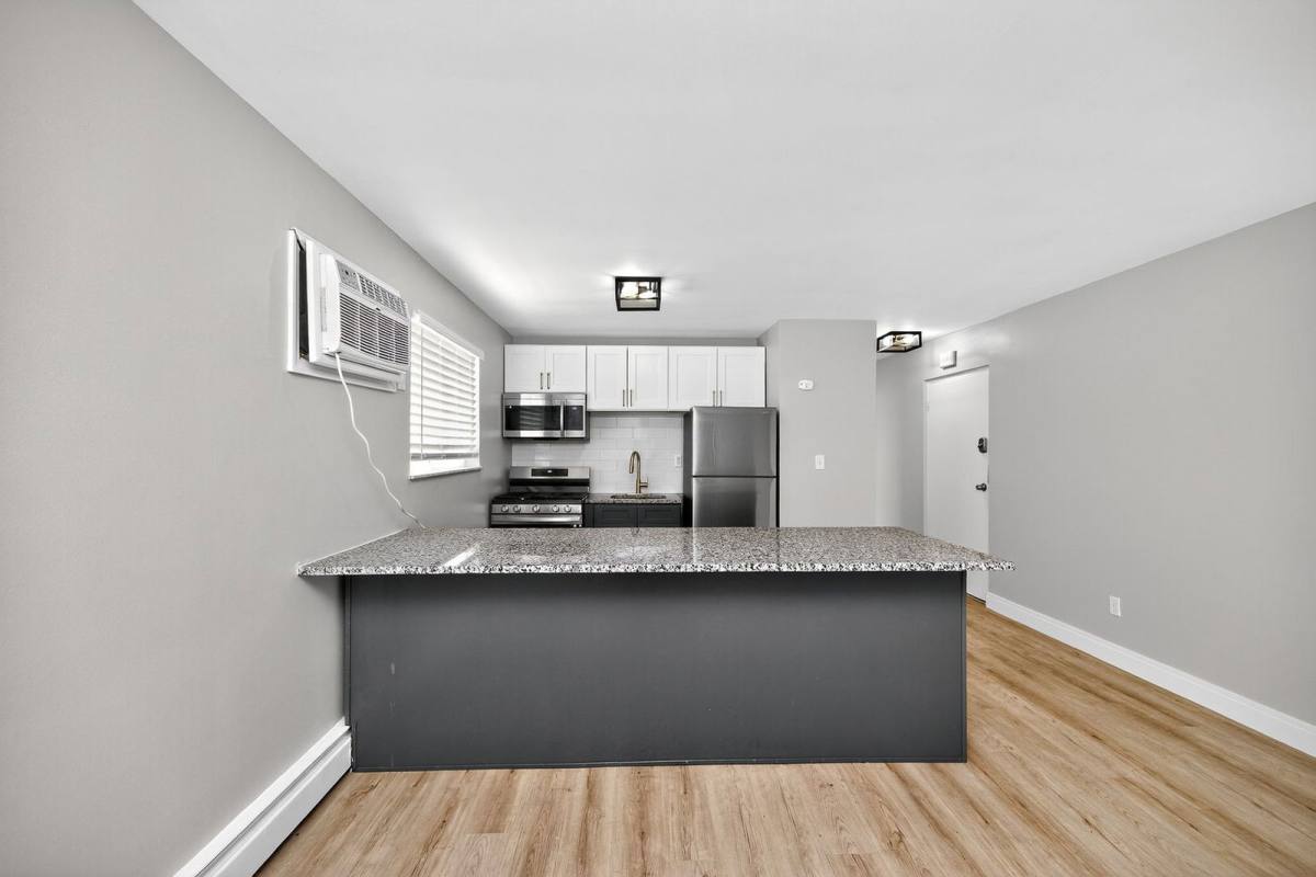 Apartment for rent at 6140 Ridge Ave #3, Cincinnati, OH 45213